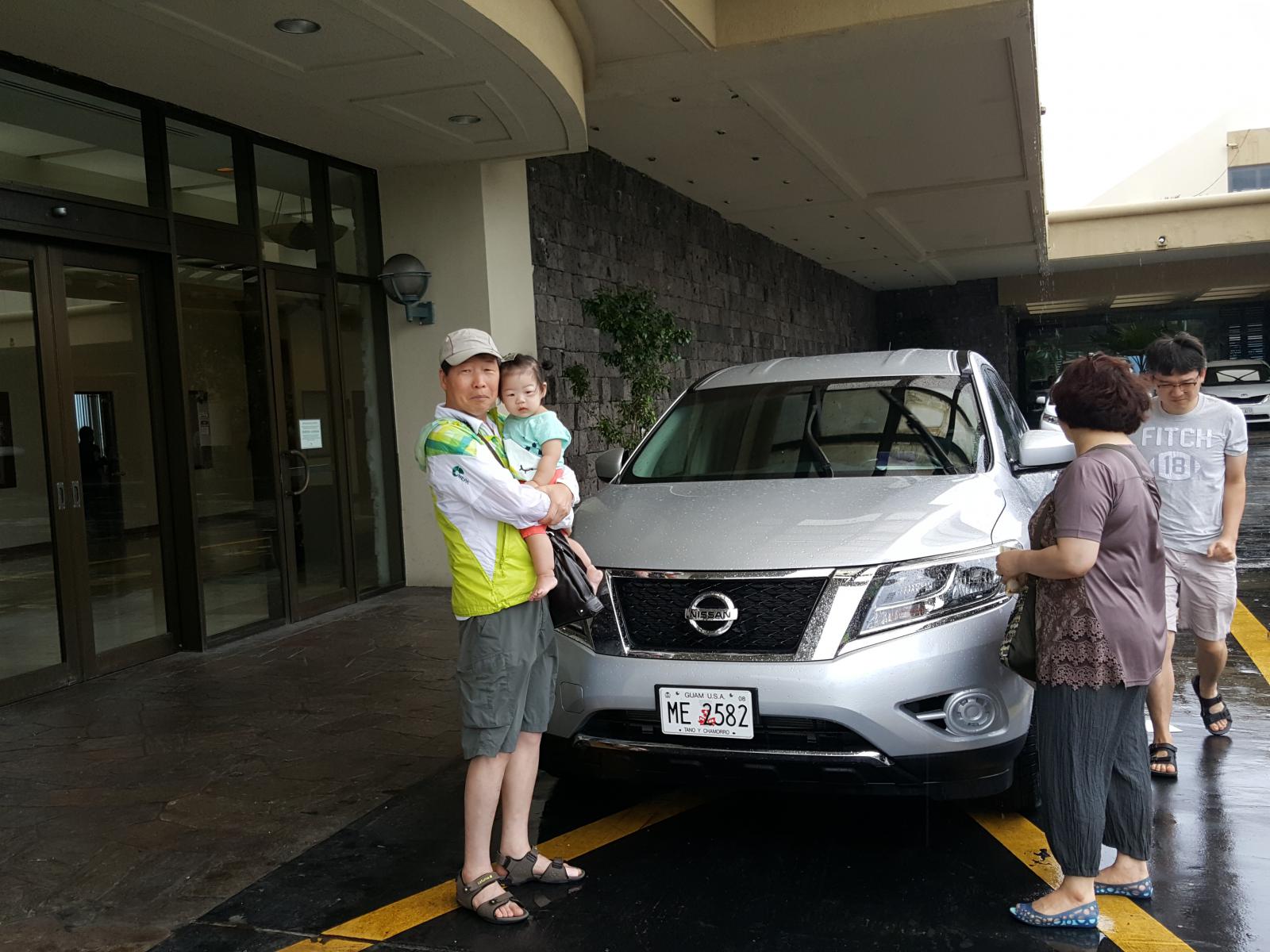 为了妈妈六十大寿去关岛旅行而且租了这辆车。车很宽敞，车况也很好，很干净。