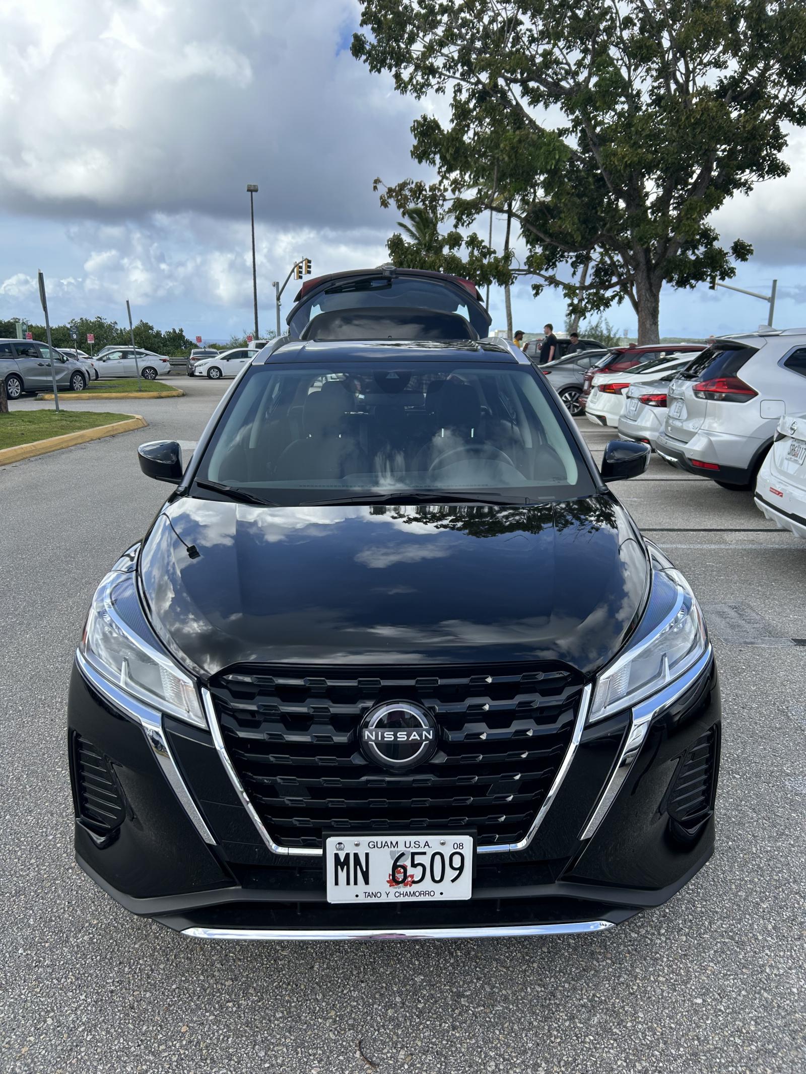 I made a reservation for a family of 3 with children Nissan small suv, and I used it well for 5 days. The size was right and the outside was clean. I used an additional child seat and the car seat was in good condition. The staff was kind, and it was useful for touring the southern part and going to Kmart. Guam is like a rental car :)
