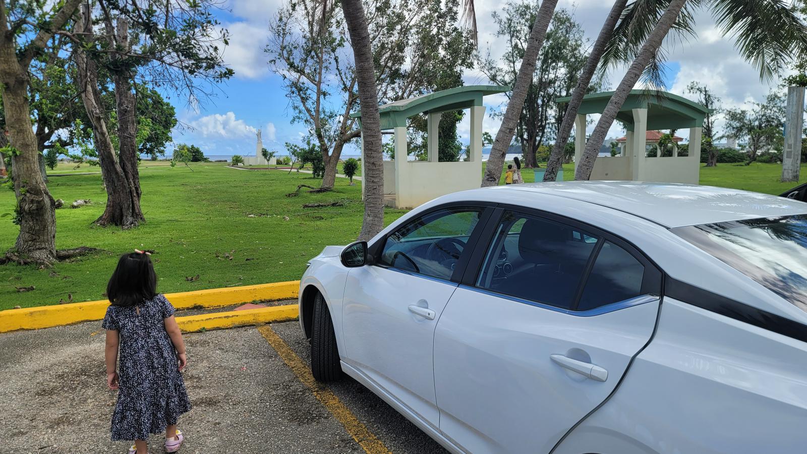 I made a reservation for Sentra 3 days before entering Guam (72 hours). Although I made a late reservation, it was a fully washed car with only 4,000 miles on it, and I used it well for 4 days and 3 nights. The gas cost was $18.