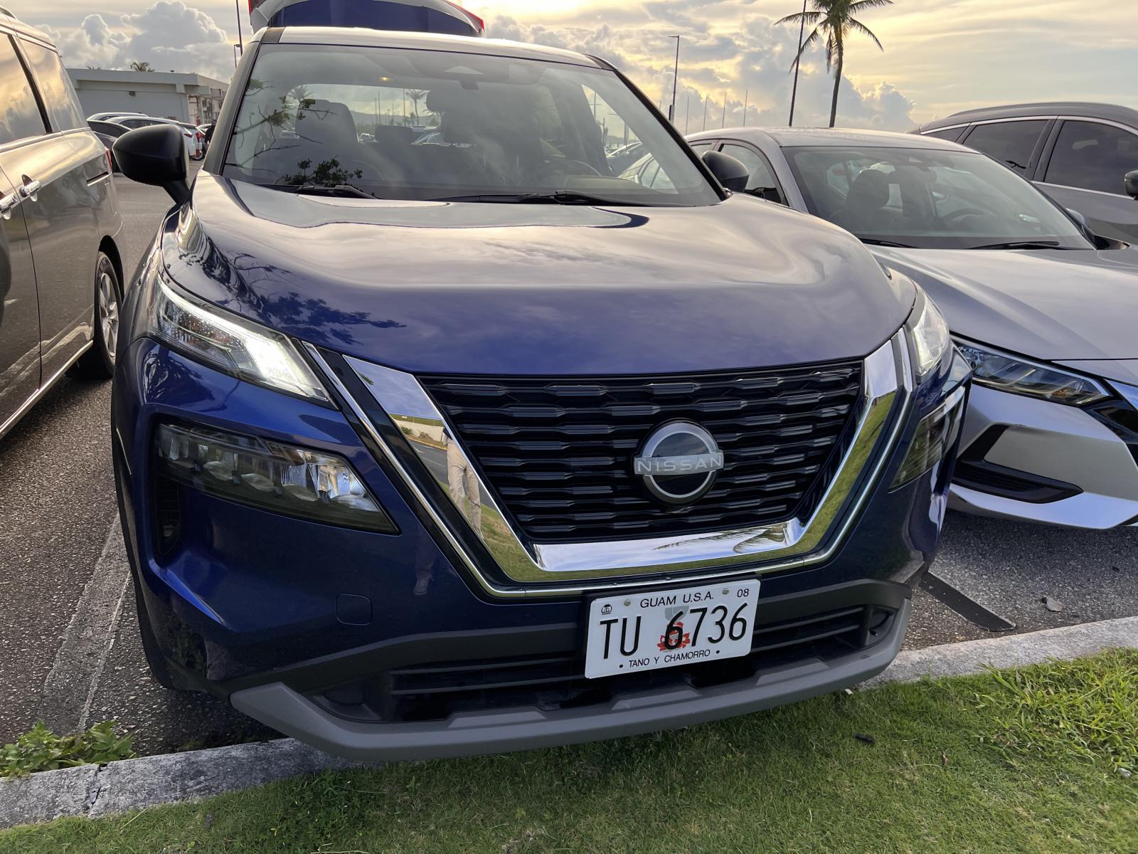 While preparing for my trip to Guam, I looked into rental cars for quite some time. What standards should I prepare for a rental car? This was my third time renting a car. At the time, I used a rental car recommended by a guide, but this time, I was worried as it was my first trip without a guide. I was thinking of using it for 5 nights and 6 days. After researching around, I found out that insurance coverage limits vary from company to company. The coverage limits of complete auto insurance were different, and the coverage limits of general insurance were also different. In fact, Nissan Rent-a-Car's insurance had the highest coverage limit. And that also makes a big difference. So, I chose Nissan without hesitation and signed up for full liability insurance and bodily injury insurance. As a result, they did not ask me to inspect the car thoroughly when I picked it up. It looked a little different from the previous rental car, but after thinking about it, I thought it would be okay to take over the car that way since the driver was not responsible for everything. I spent quite a bit of time deciding on a rental car, but I don't think that will happen on my next trip to Guam. The vehicle is a Nissan Rogue. I thought it was Tucson class, but the vehicle was quite spacious (for a family of 4). The condition was just clean. One thing that is unfortunate is that there is nothing to say when an accident occurs. Of course, there are emergency contact numbers, but there is no need to speak Korean. But why did you choose it? I thought everything would work out since the insurance was perfect. However, after seeing a tourist who couldn't communicate flustered after an accident in the area, I thought that it would be the most perfect rental car in Guam if it had at least one emergency contact number who could speak Korean. Lastly, as long as the insurance terms and conditions are not changed next time, there is no need to worry about buying a Nissan Gent Car.